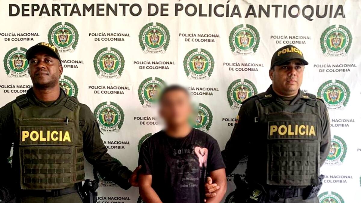Un hombre intentó robar una joyería, el dueño lo desarmó y la comunidad lo golpeó