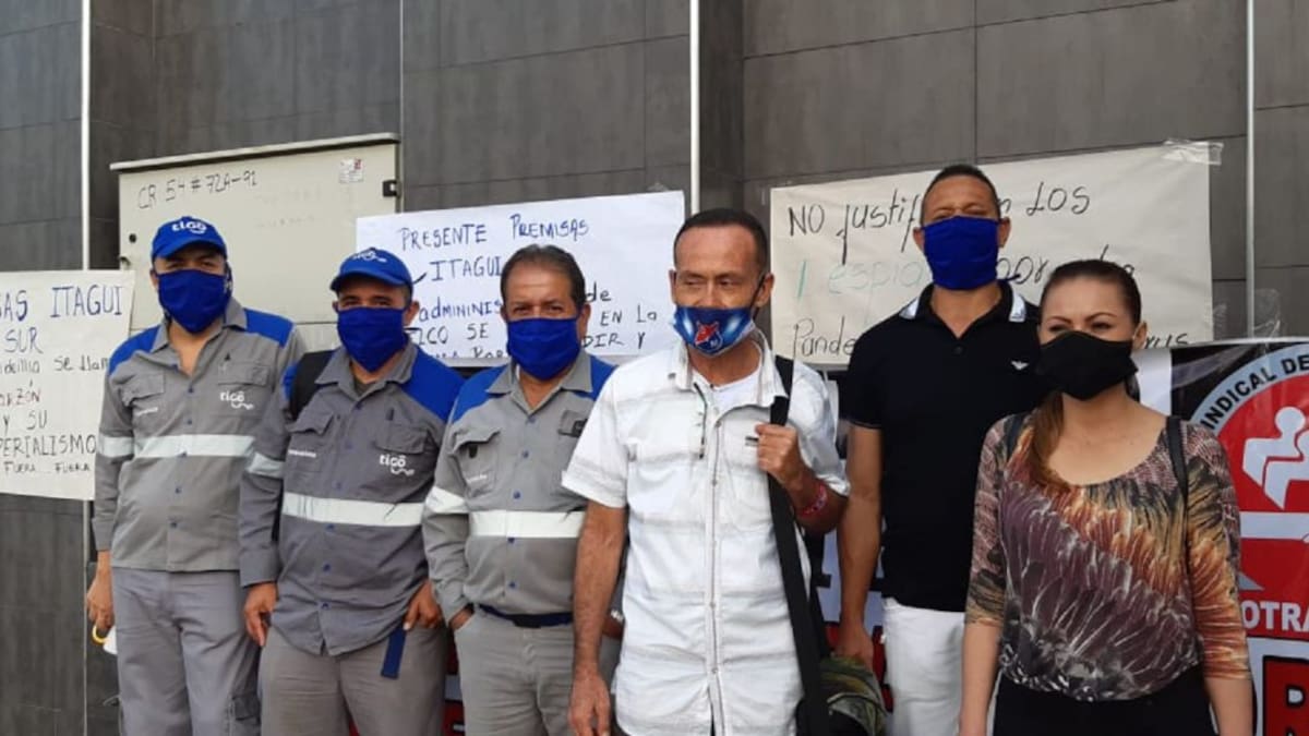 Protesta por despido de más de 200 trabajadores en Emtelco