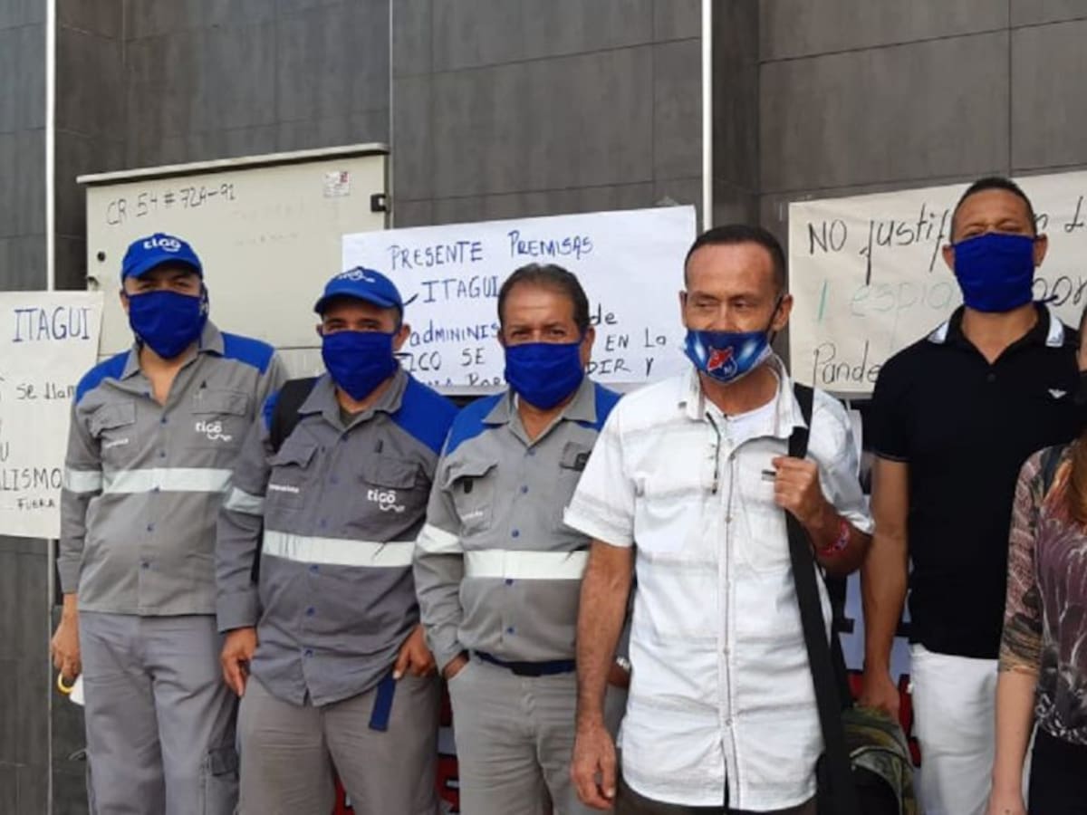 Protesta por despido de más de 200 trabajadores en Emtelco