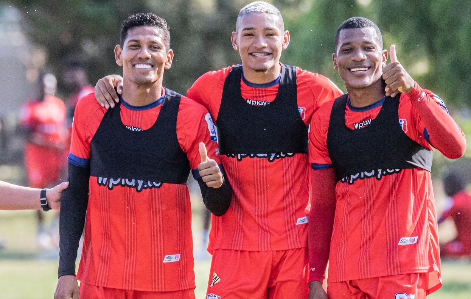 Alexander Mejía (izq.) durante un entrenamiento del Unión Magdalena / @UnionMagdalena
