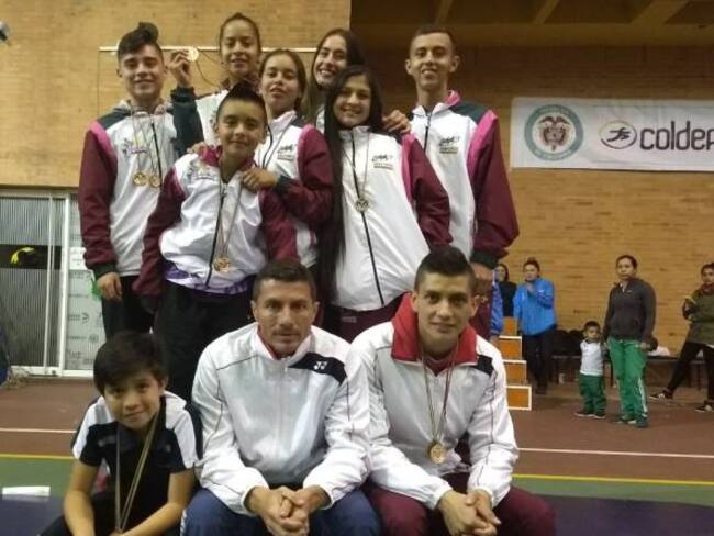 Liga de Bádminton del Quindío gana medallas en torneos nacionales pero no tiene escenario para practicar