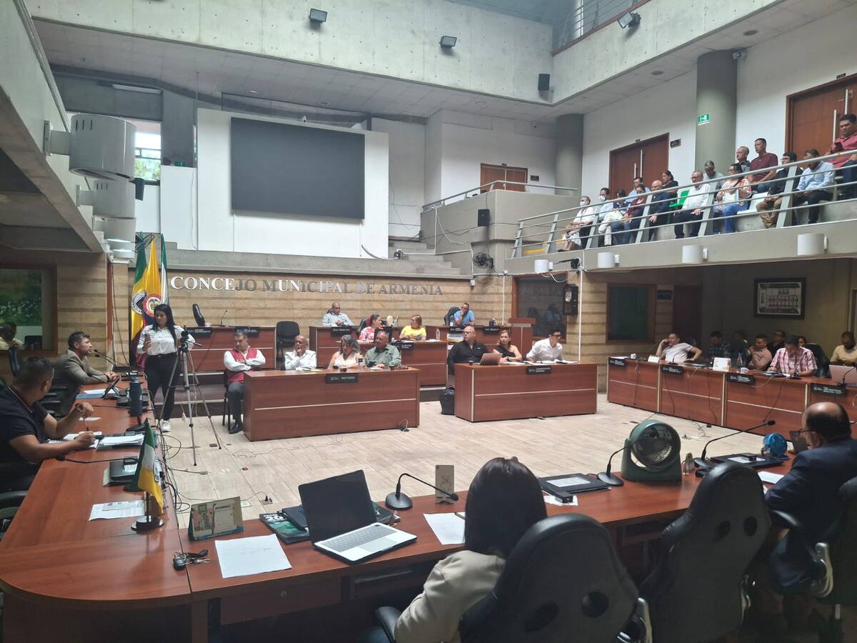 10.000 personas afectadas por incumplimientos de constructoras intervenidas en Armenia