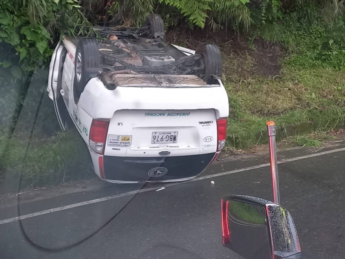 4 lesionados dejó accidente de tránsito en Sabinas en la vía Manizales- Bogotá
