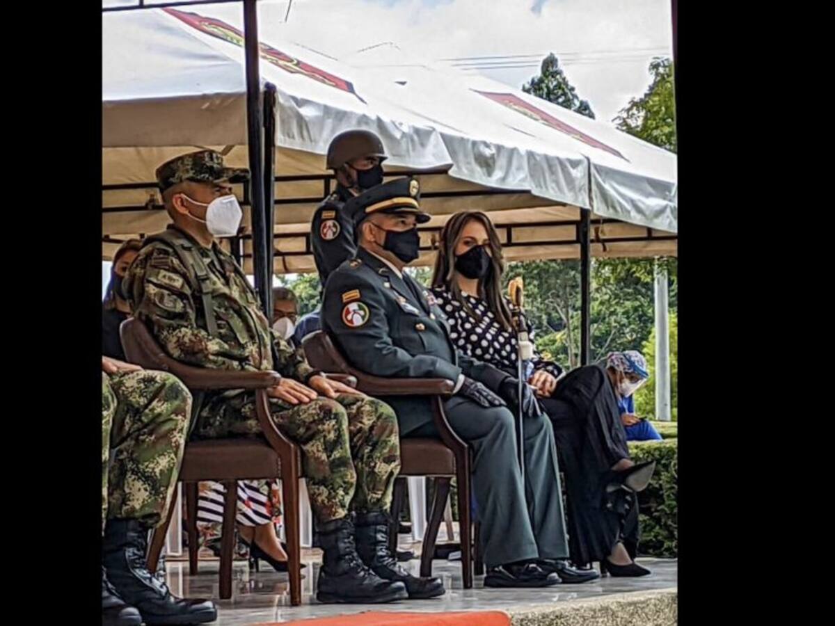 Transmisión de mando del Batallón de Infantería No.2 Sucre