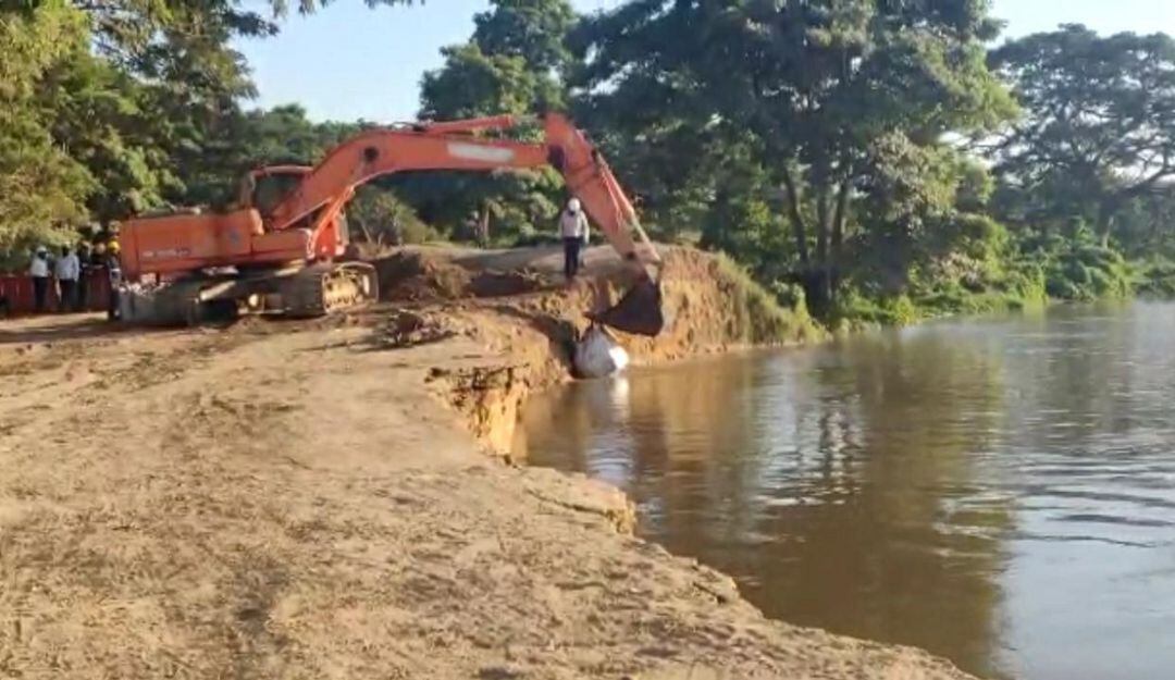 Erosión fluvial vía Salamina - El Piñón. 