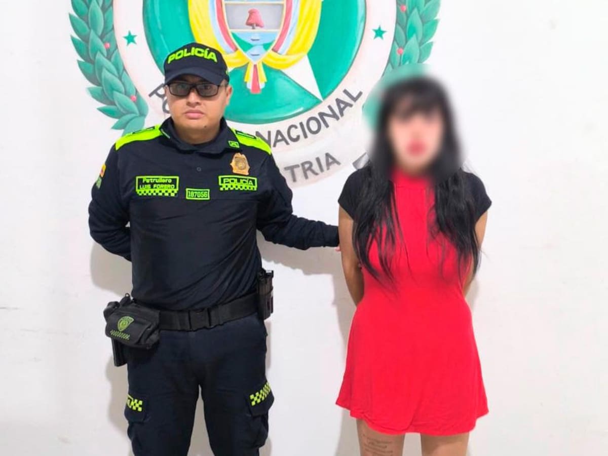 Capturaron en Bello, Antioquia, a una mujer acusada de maltratar a su hija de 14 años