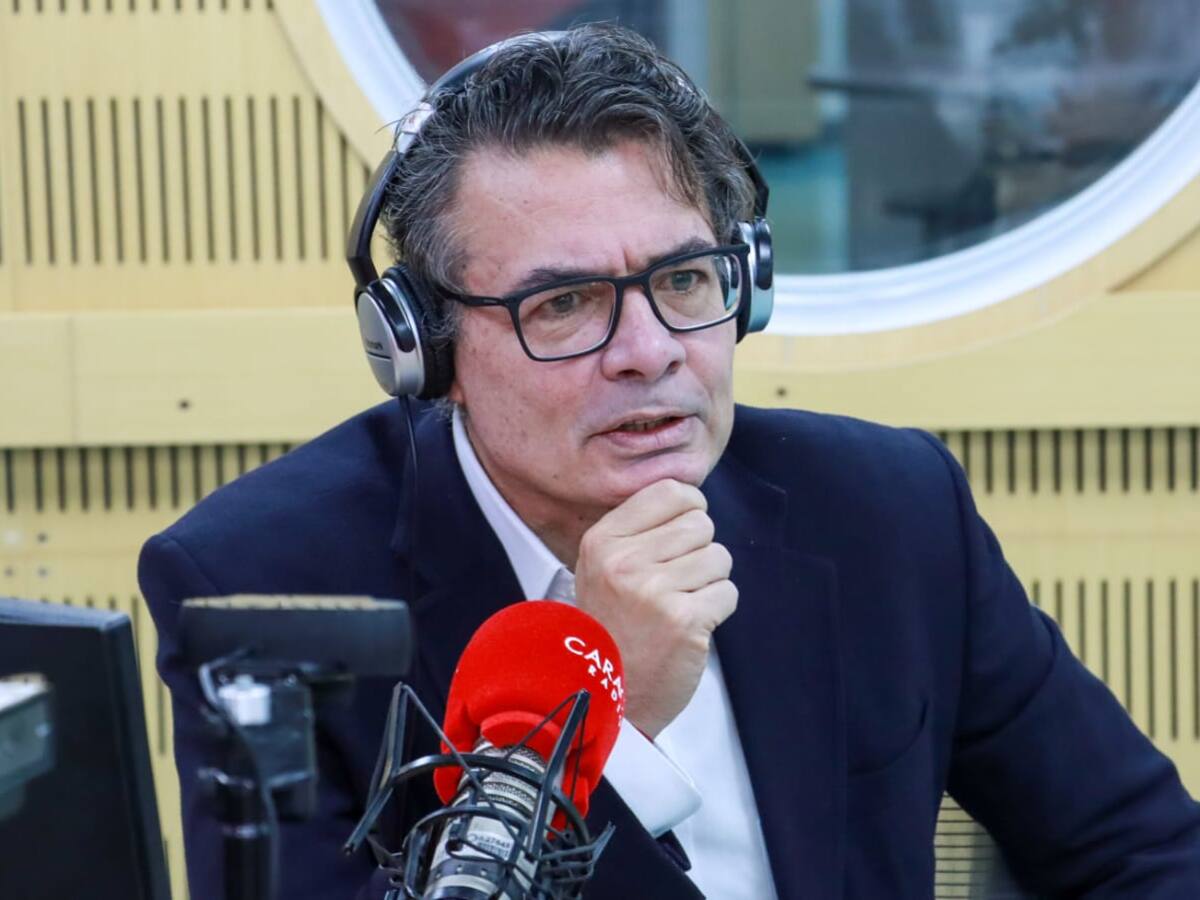 “Petro habla sin conocer el sistema de salud, todo es para ganar elecciones”:Alejandro Gaviria