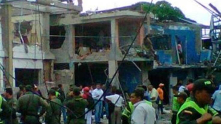 A Bogotá trasladan a dos de los heridos por ataque guerrillero en zona rural de Tame