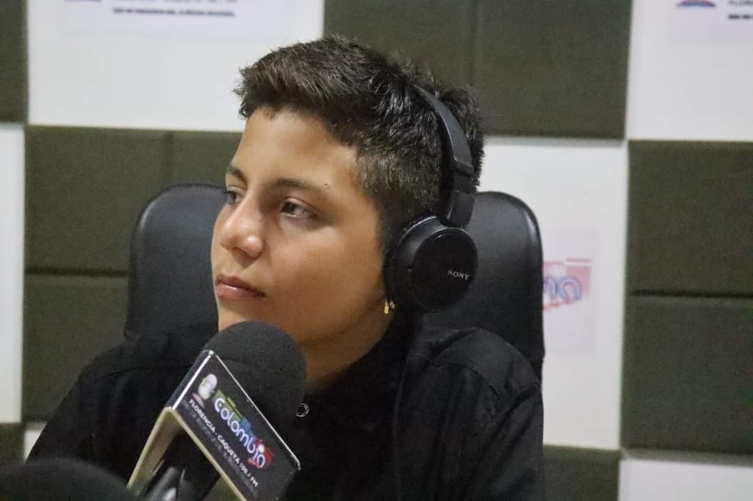 Talentos como Ángel David Cardona, un joven de 14 años de edad de la cuidad de Florencia en el departamento del Caquetá, que inició su carrera musical cuando cruzaba su primaria, donde se destacó por su interpretación en la canción de La mochila azul.