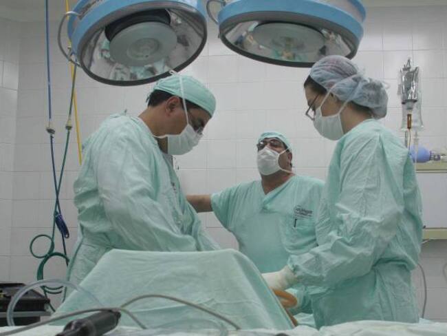 Médicos de Antioquia piden que se les pague el salario que se les adeuda