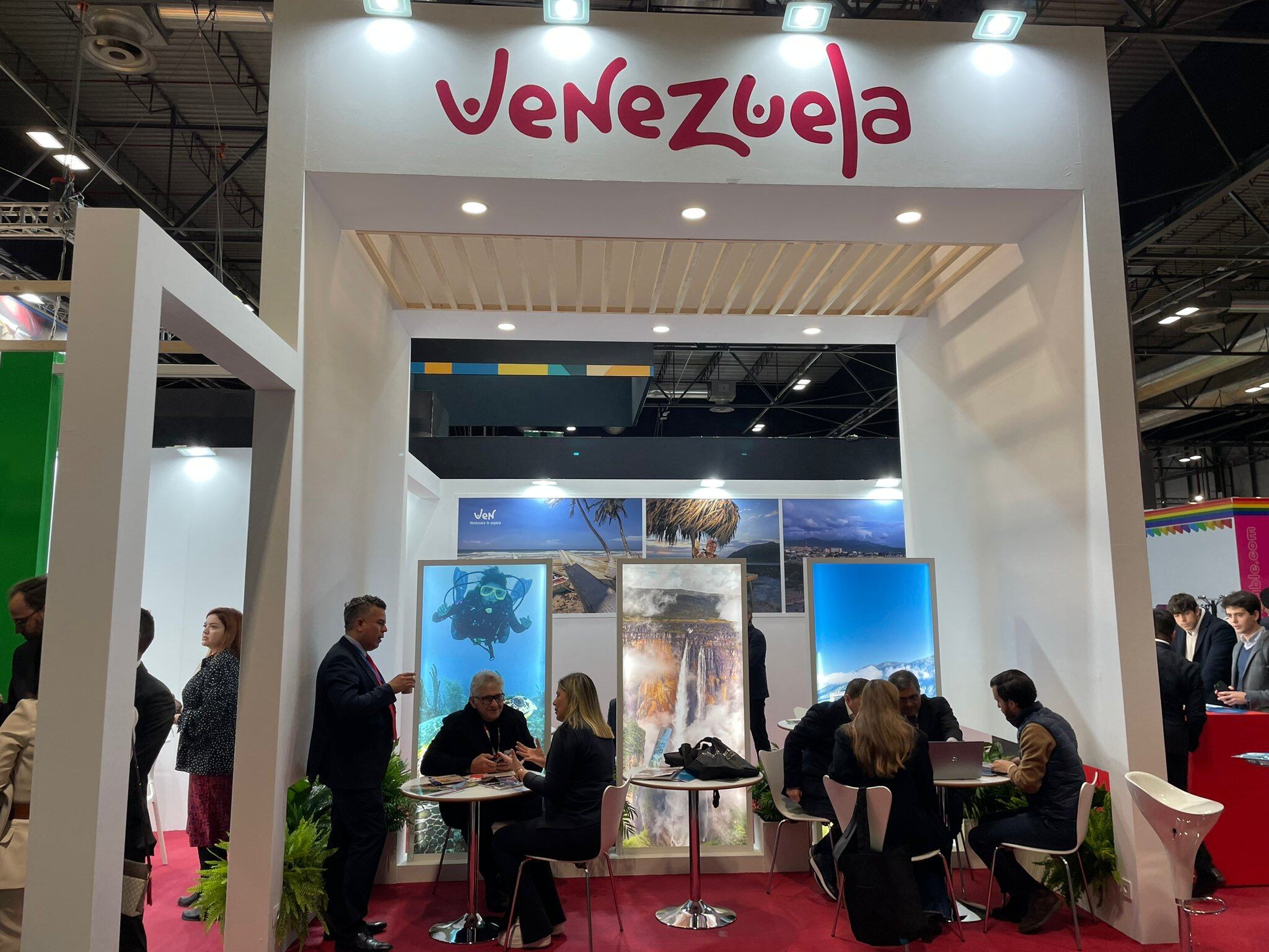 Stand de Venezuela en la Feria Internacional de Turismo, España 2023 / Foto: Twitter @cataitours