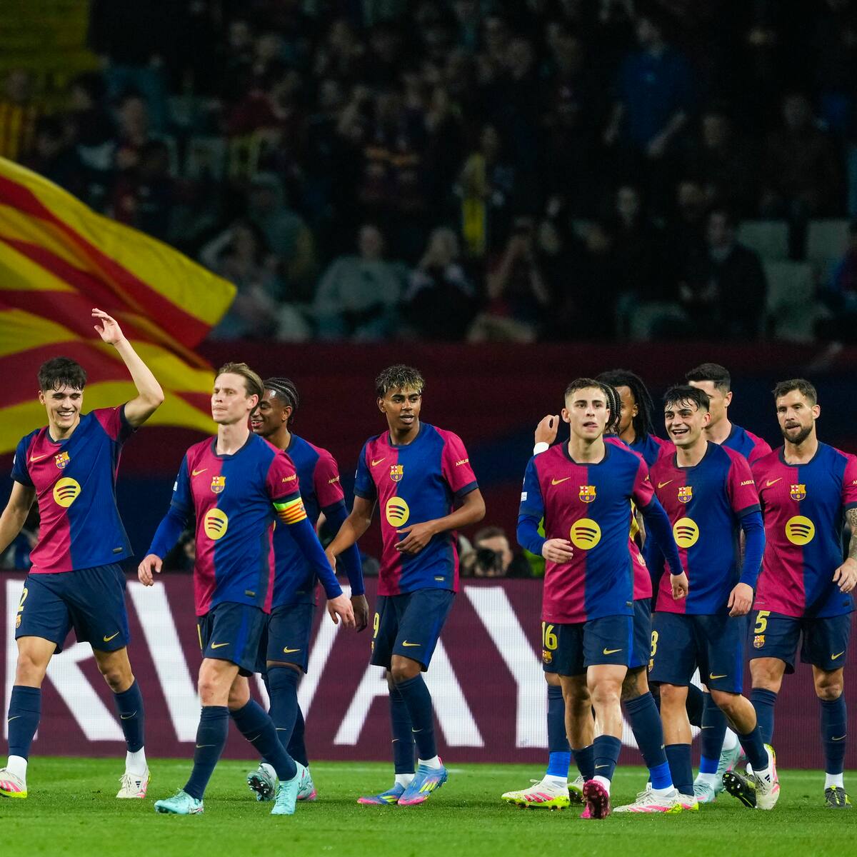 Barcelona golea al Borussia Dortmund y acaricia las semifinales de la Champions League