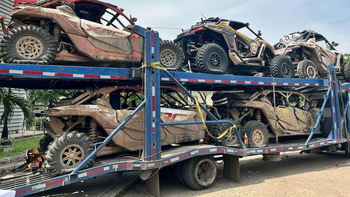 Capturaron a hombres que habían robado tres carros tipo niñera