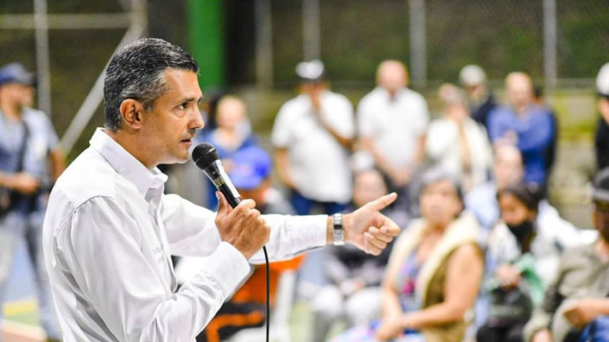 Denuncian presunta participación en política del alcalde de Envigado