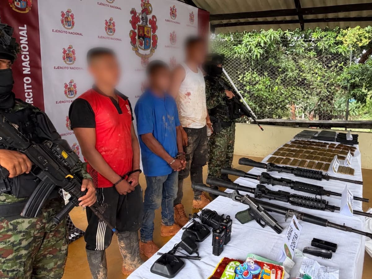 El ejército rescató a siete personas que estaban retenidas por el Clan del Golfo en Caucasia