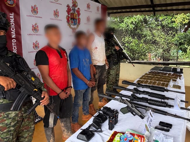 Capturados tras operativo en Caucasia en el que rescacataron a siete personas retenidas- foto Séptima División