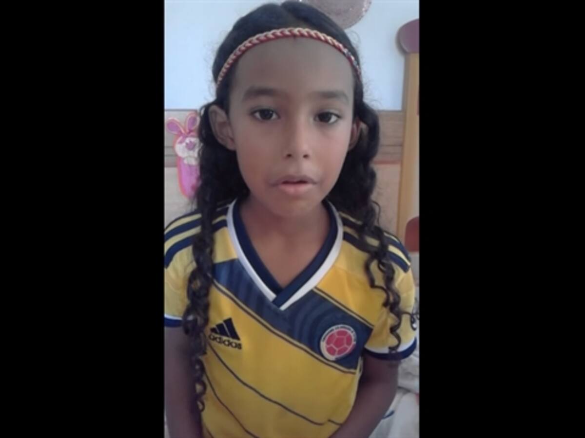 Poly, la niña que no le pierde la fe a la Selección Colombia