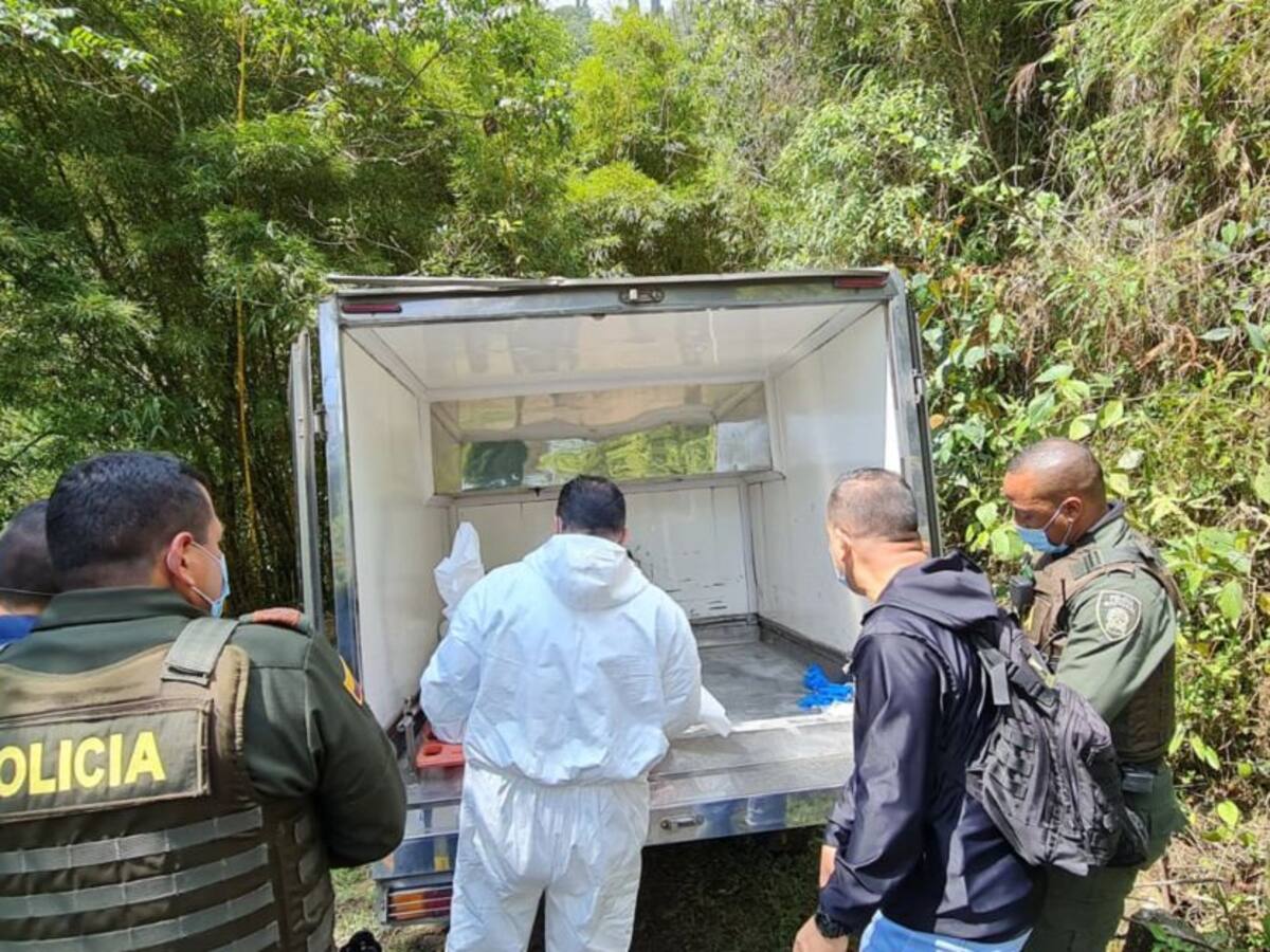 Investigan doble crimen en Caldas