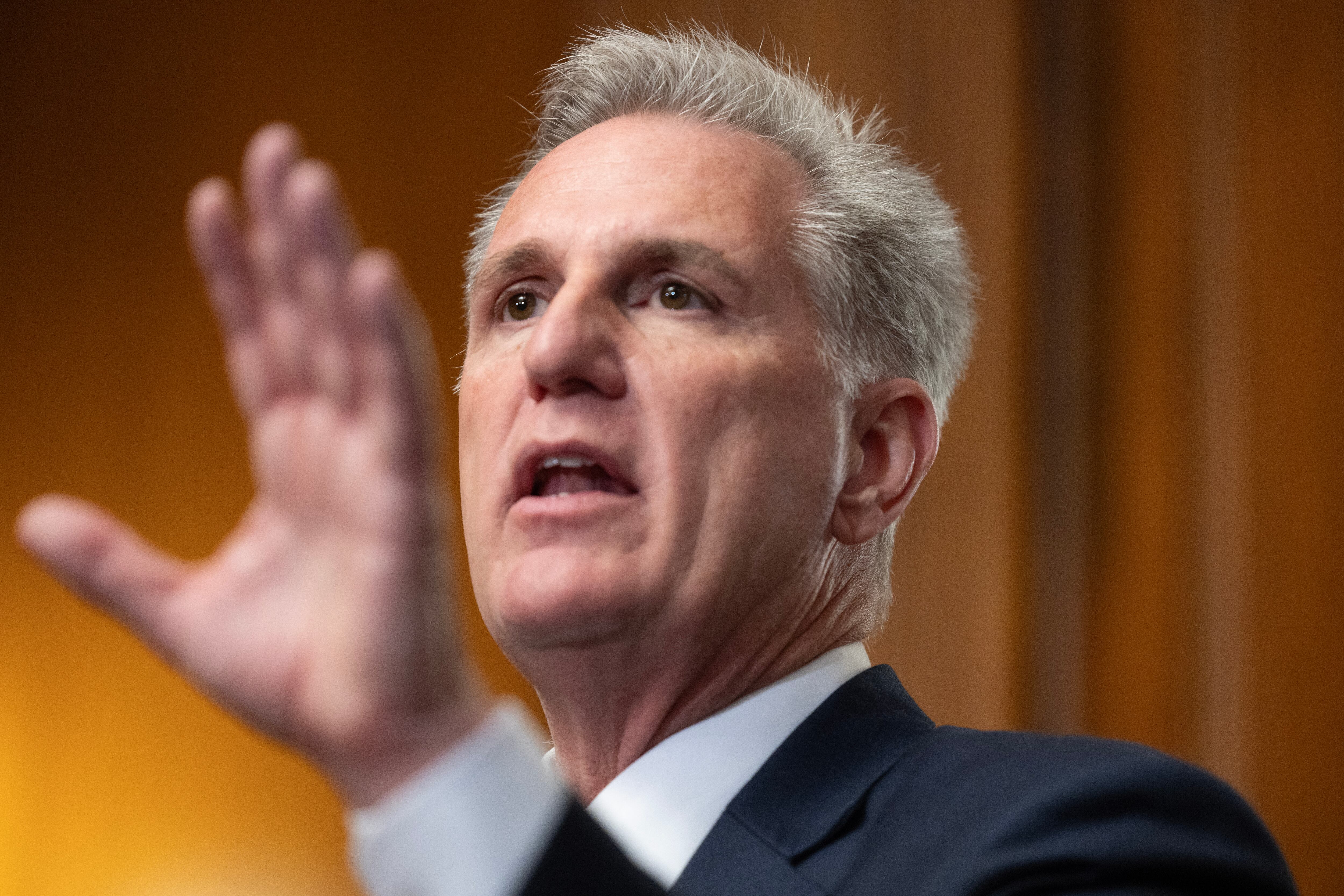 Washington (United States), 30/09/2023.- US Speaker of the House Kevin McCarthy participates in a news conference after the House passed a forty-five day stop-gap measure to fund the government, on Capitol Hill in Washington, DC, USA, 30 September 2023. The legislation will next go to the Senate. If passed in the Senate, the stop-gap measure will go to the desk of US President Joe Biden and narrowly avert a government shutdown before a 01 October deadline. EFE/EPA/MICHAEL REYNOLDS