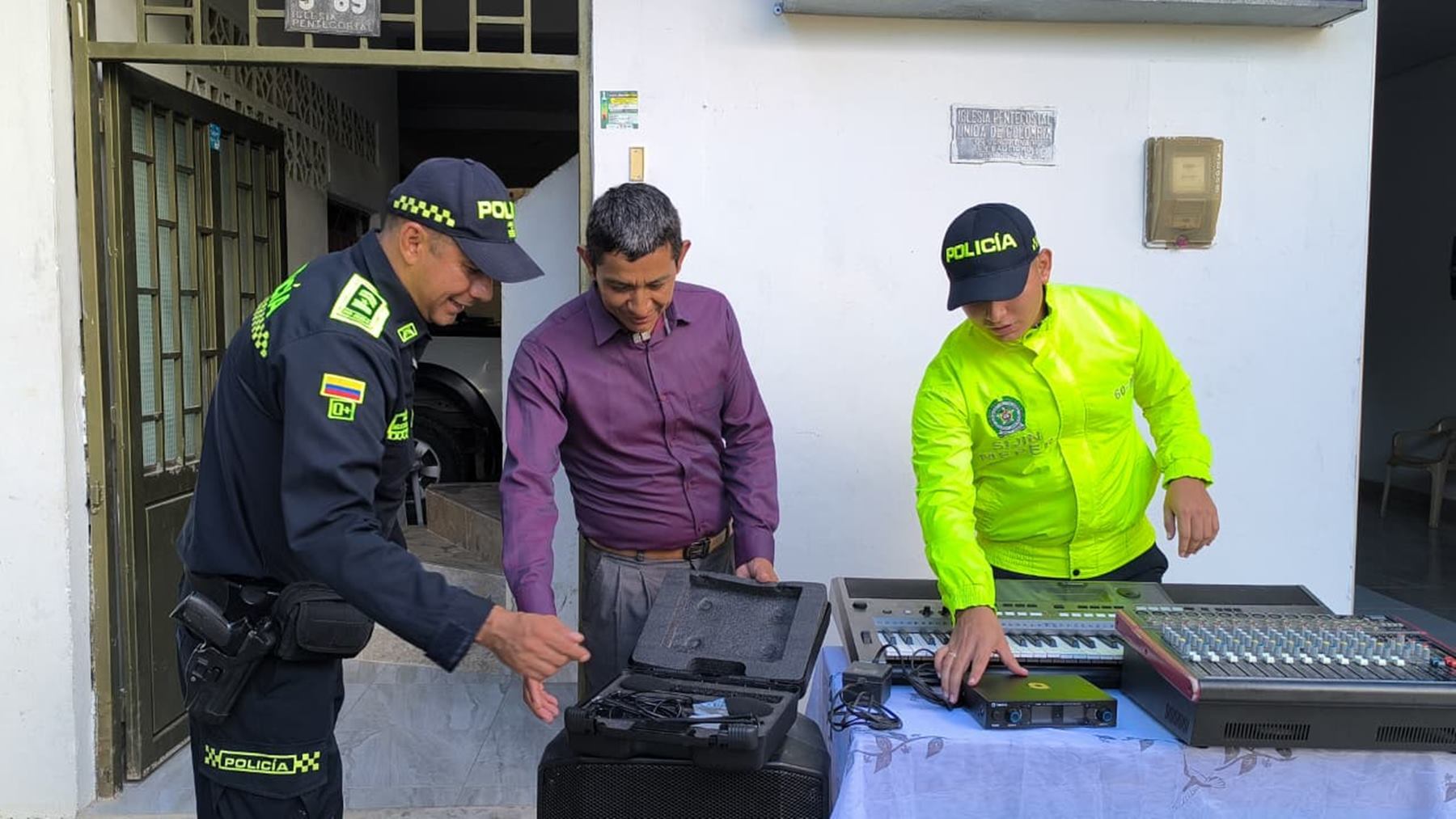 Elementos recuperados a una iglesia cristiana