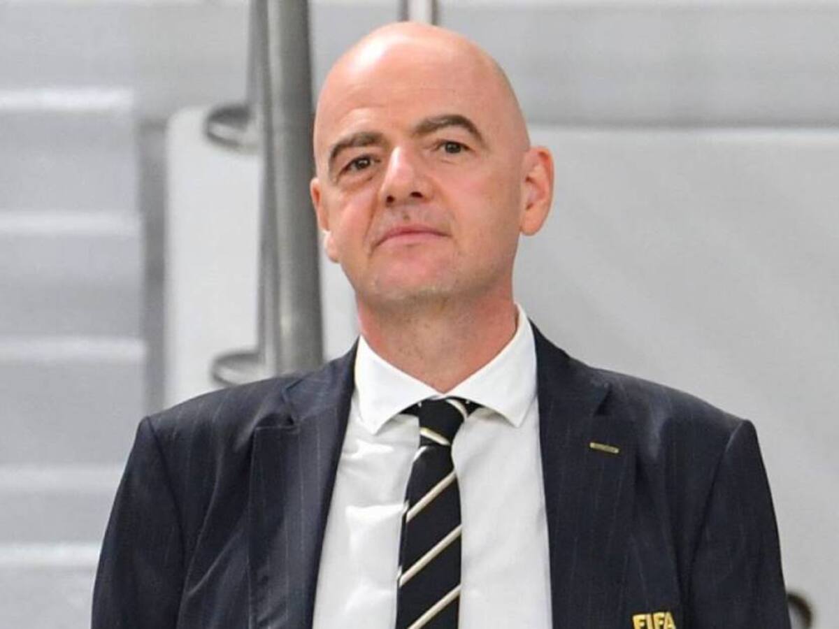 Presidente Duque condecoró a Gianni Infantino presidente de FIFA