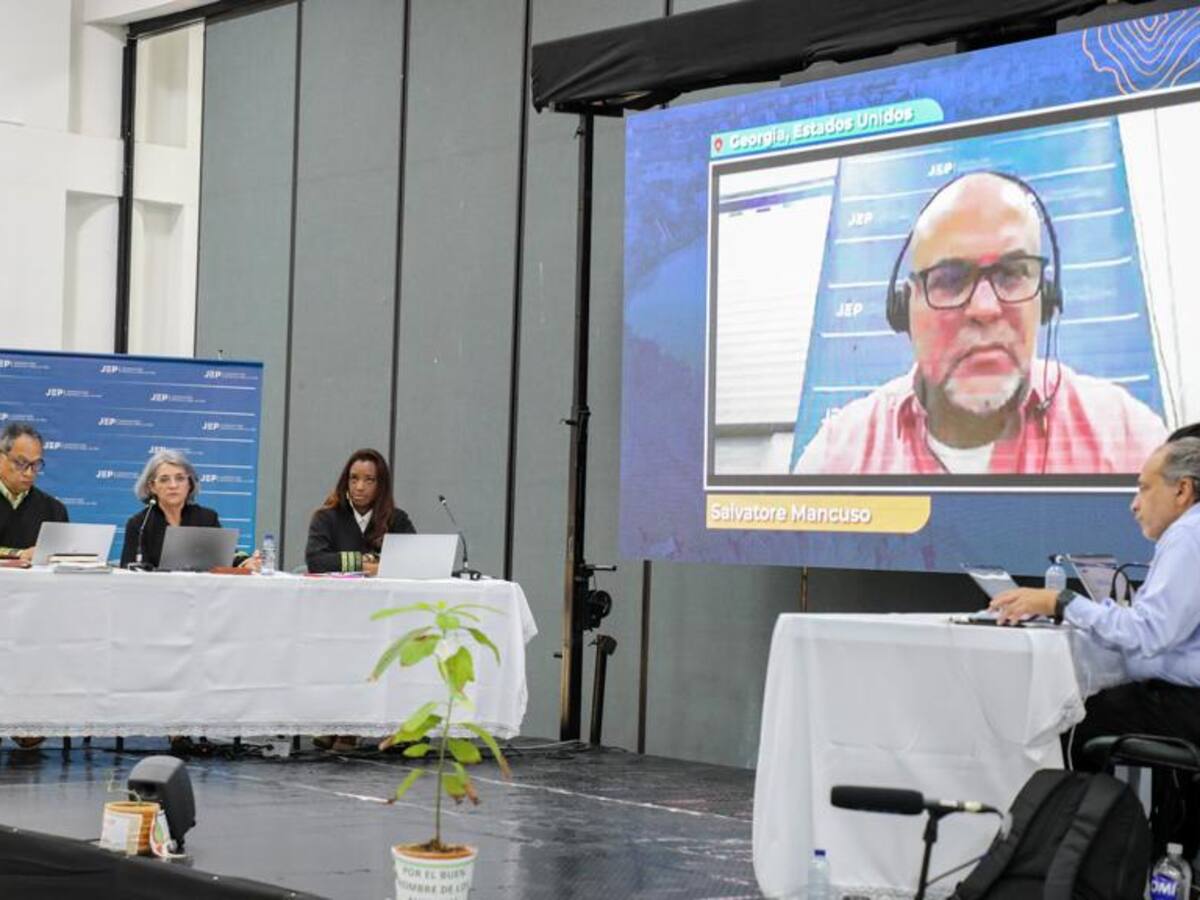 Salvatore Mancuso: “Hay más de 200 víctimas enterradas en fosas comunes en Venezuela”