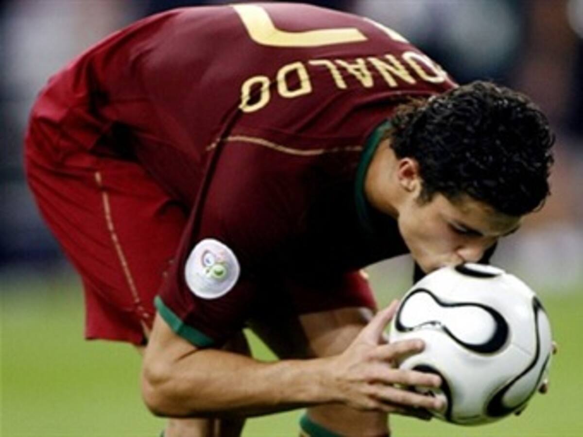 La madre del hijo de Cristiano Ronaldo es camarera de EEUU