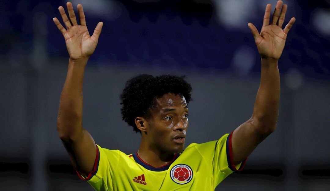 Juan Guillermo Cuadrado festeja su gol marcado ante Paraguay.