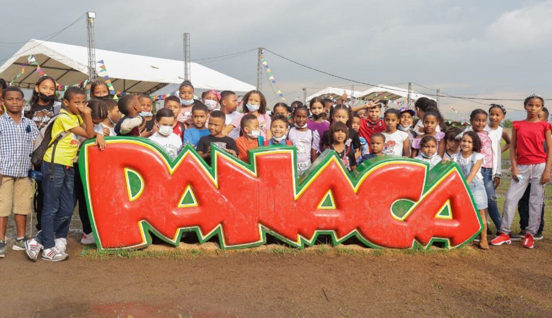 Los menores viven en condiciones de extrema pobreza y están vinculados a los diferentes programas de la Fundación Granitos de Paz.