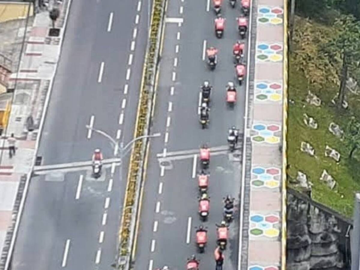 Repartidores de las plataformas digitales buscan conformar su sindicato