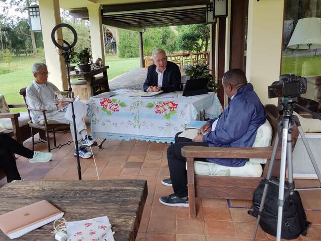 Entrevista con padre Francisco de Roux sobre reunión de Uribe con la Comisión de la Verdad