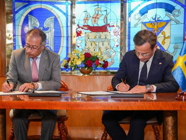 Colombia y Suecia firman memorando de entendimiento sobre movilidad inteligente