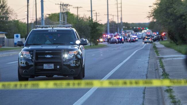 Muere en operación policial persona relacionada con las explosiones en Texas. Foto: Agencia EFE
