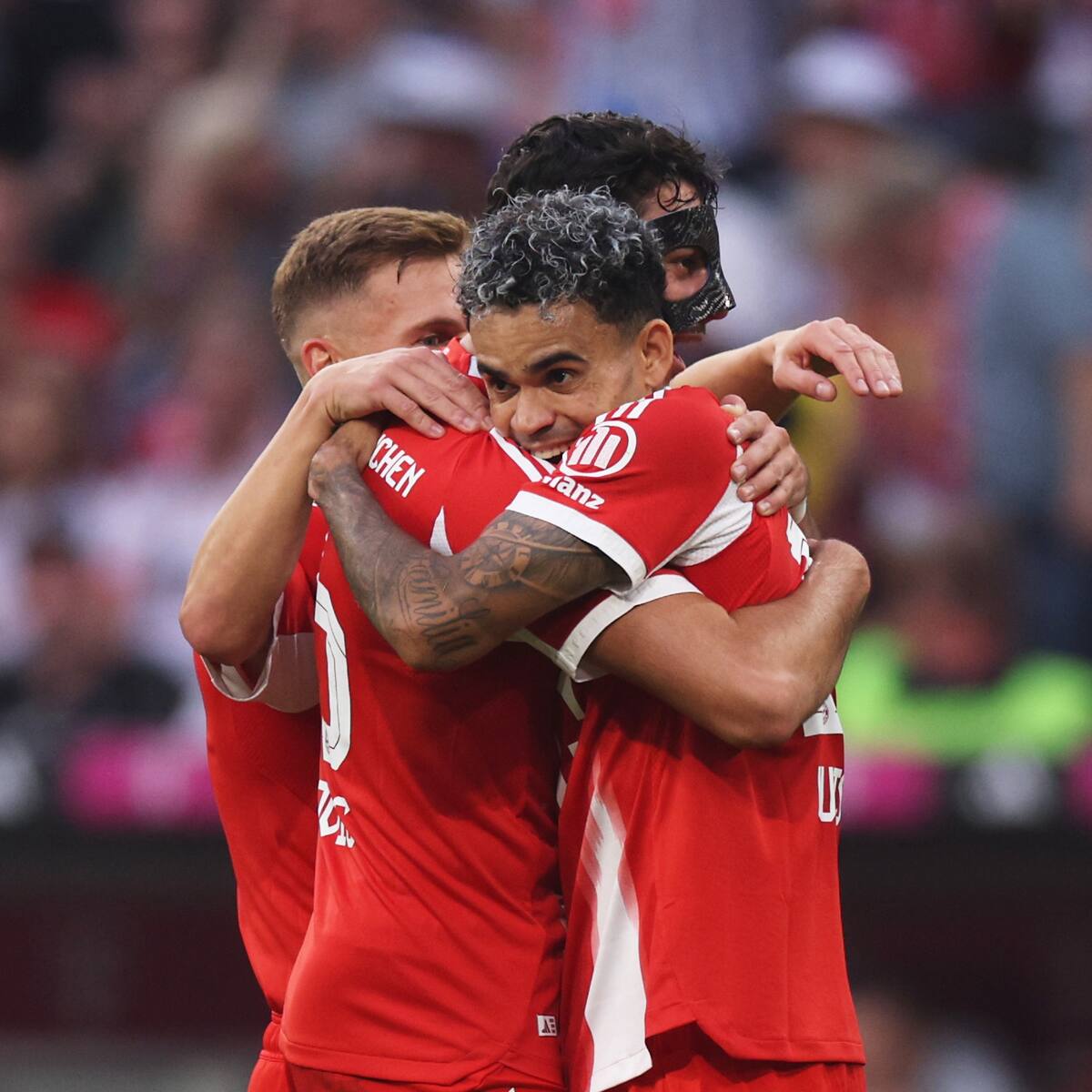 Luis Díaz sigue en racha goleadora con el Bayern Múnich: así fue su gol en paliza al Hamburgo