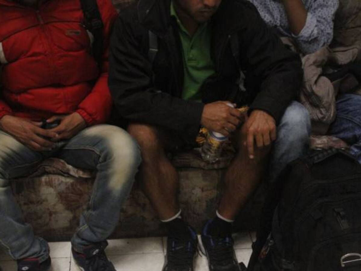 Autoridades en Cali detienen a 18 ciudadanos de Bangladés