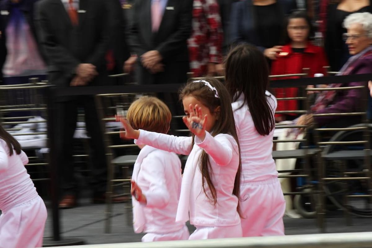Niños como símbolo de paz.