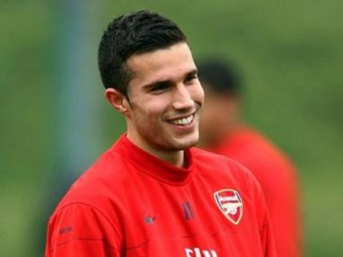 Roberto Mancini admite su interés por Robin van Persie