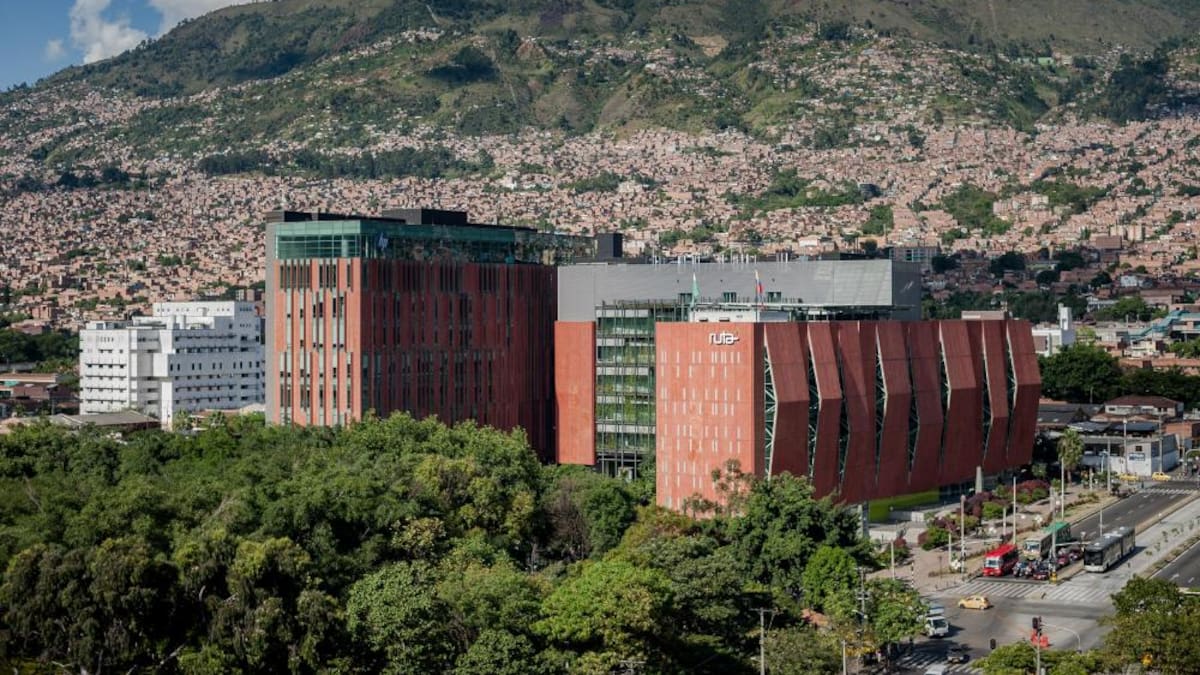 Fiscalía imputó a exfuncionario de Ruta N y a su hermana por cuestionados contratos