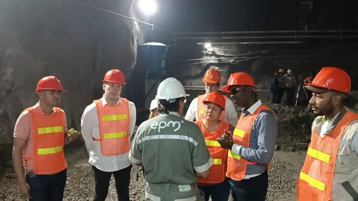 Congresistas antioqueños piden apoyo al presidente Petro para Hidroituango