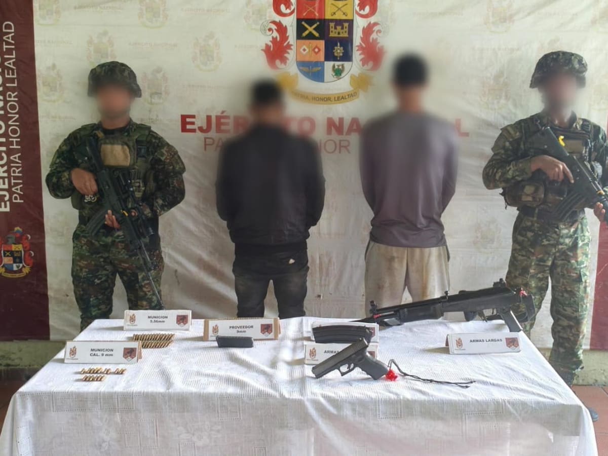 Se entregaron dos integrantes del anillo de seguridad del subcomandante del frente 4 en El Bagre
