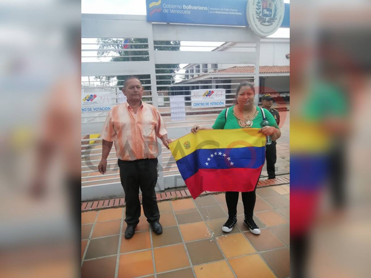 Maury Martínez y Edgar González, primeros venezolanos que votaron en Cúcuta