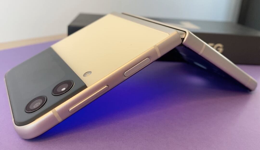 Samsung Galaxy Z Flip 3