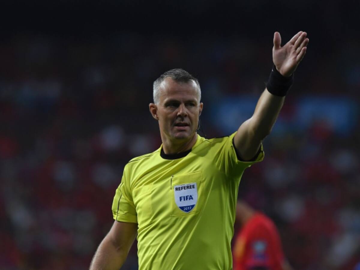 Los árbitros mundialistas; 14 repetirán en Rusia 2018