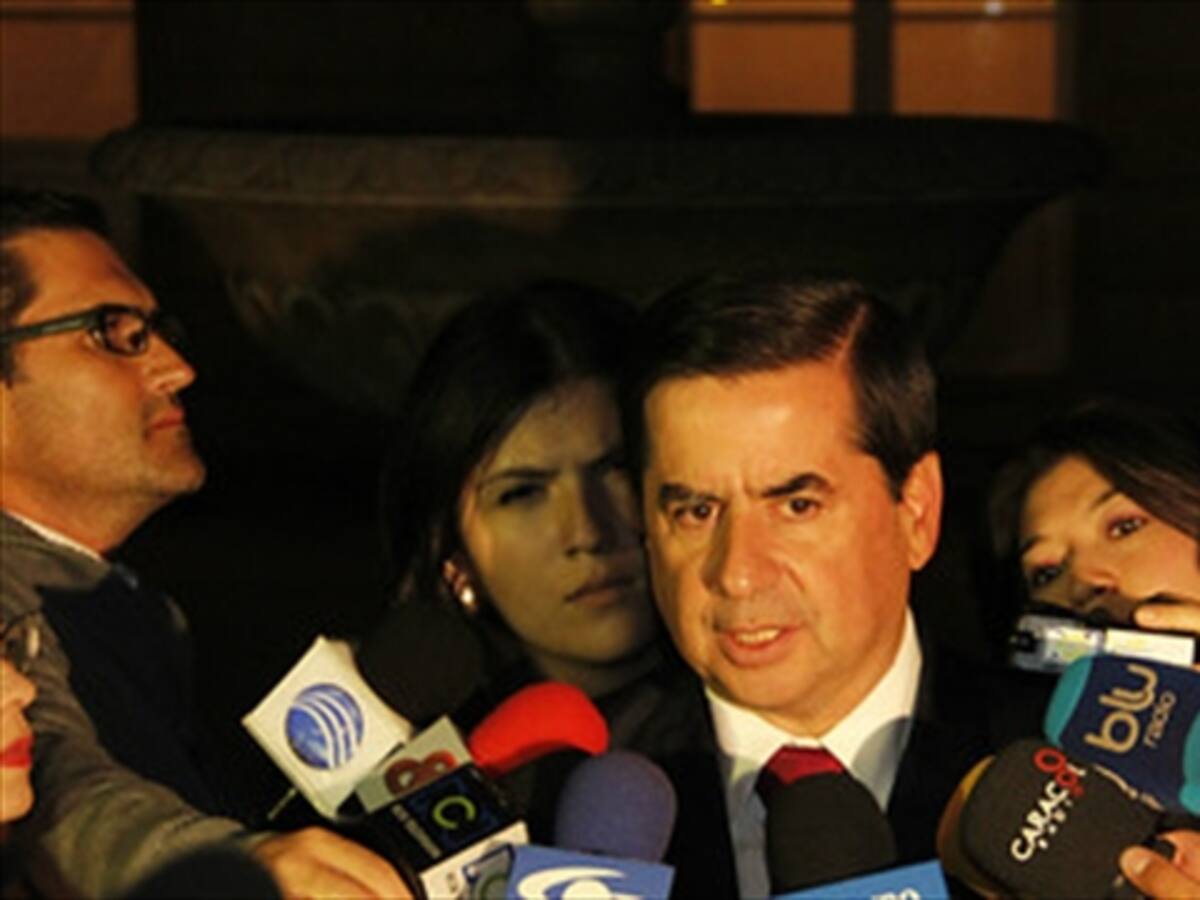 Mininterior cita a partidos y congresistas por situación de proceso de paz