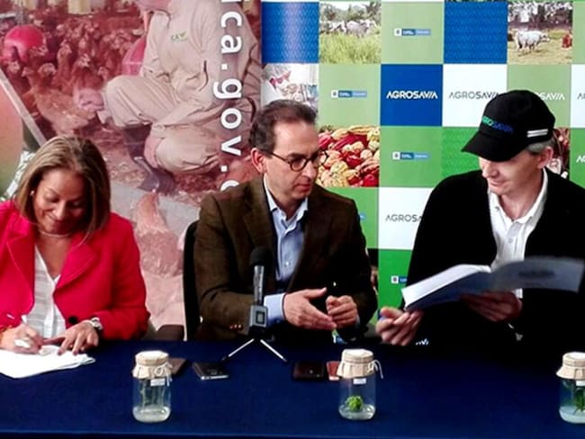 ICA y Agrosavía firmaron convenio para fortalecer competitividad campesina