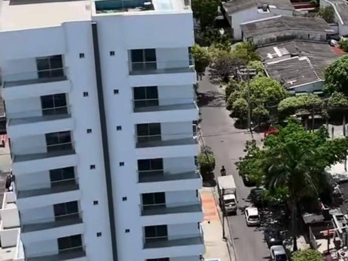 Compradores del edificio Promotora Barak denuncian graves retrasos en la entrega de sus apartamentos