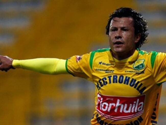 Atlético Huila venció 3-0 al Deportes Tolima y asumió el liderato del fútbol colombiano