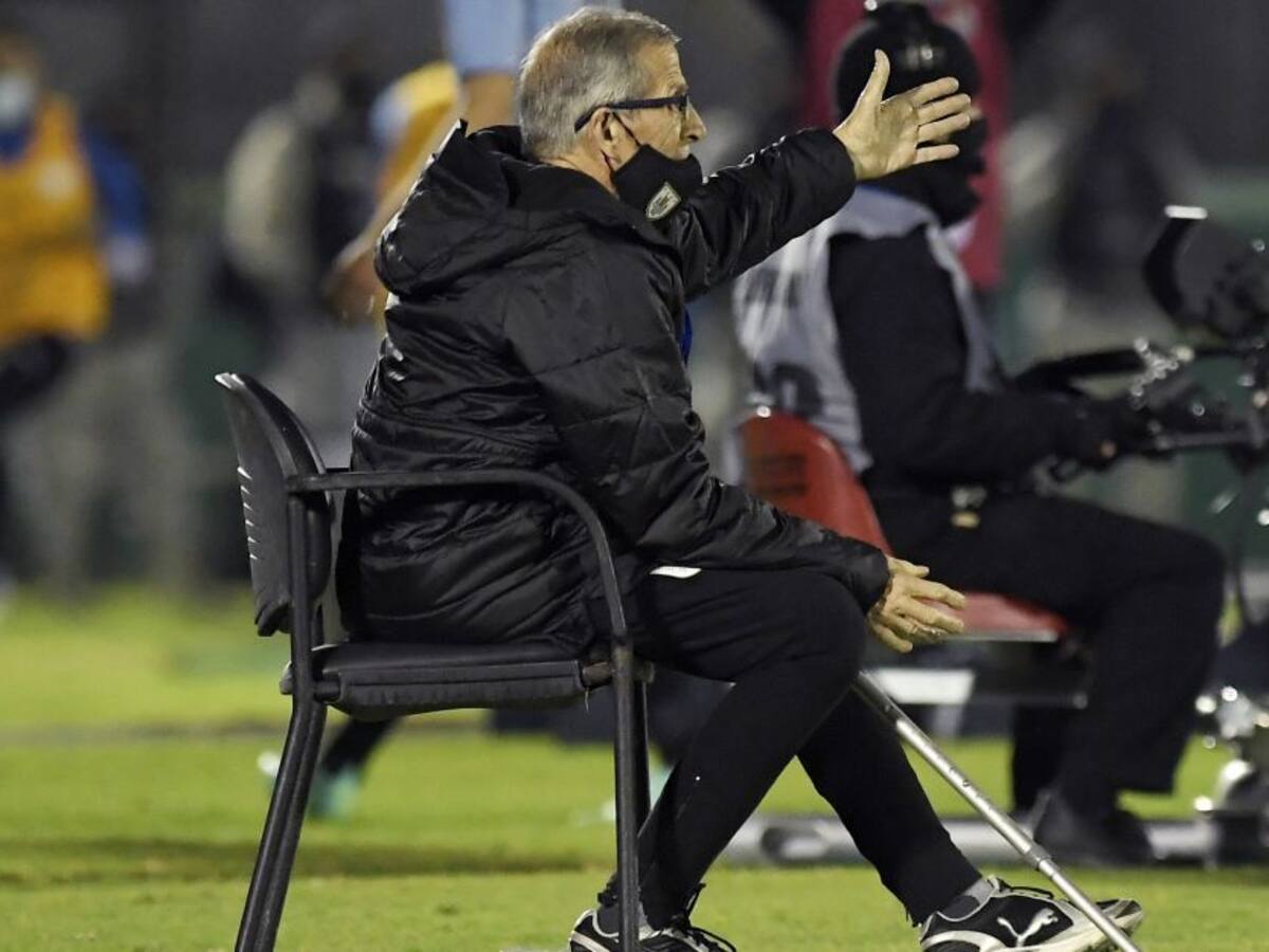 Tabárez critica al VAR tras el gol anulado a Uruguay frente a Paraguay