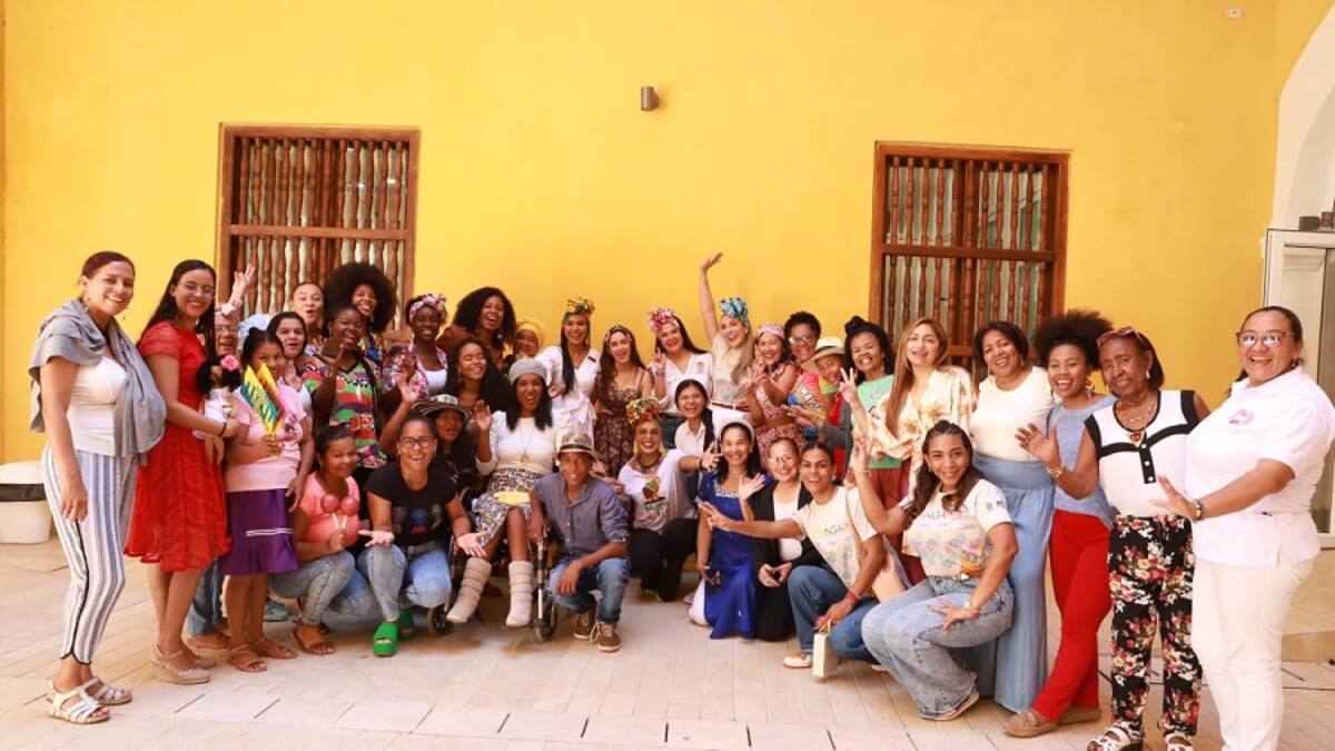 “Changaína” ofreció agenda académica, conversatorios y muestra comercial en su segundo día