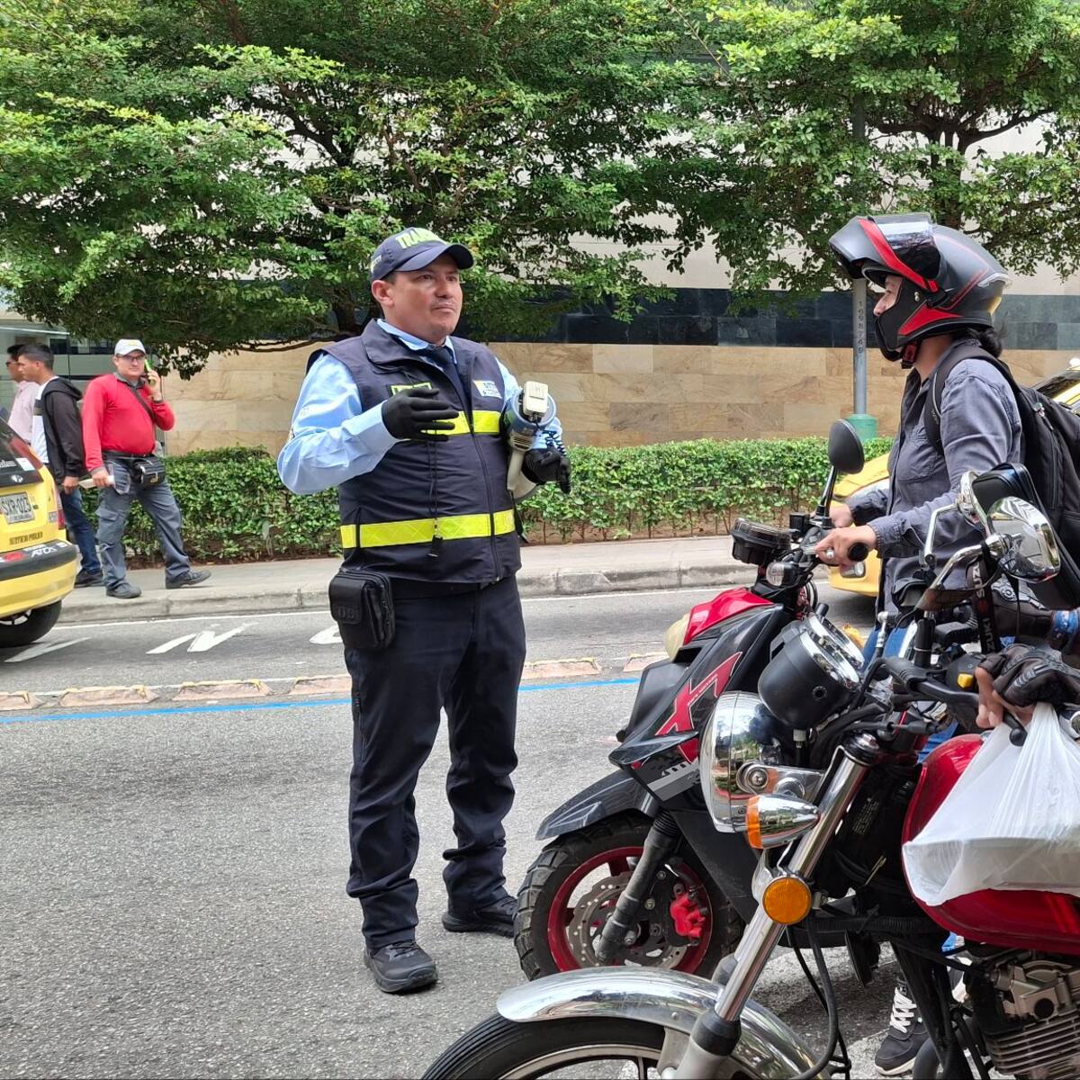 Restricción a motos y parrillero entró en vigor en Floridablanca. ¿Cuál es la medida?